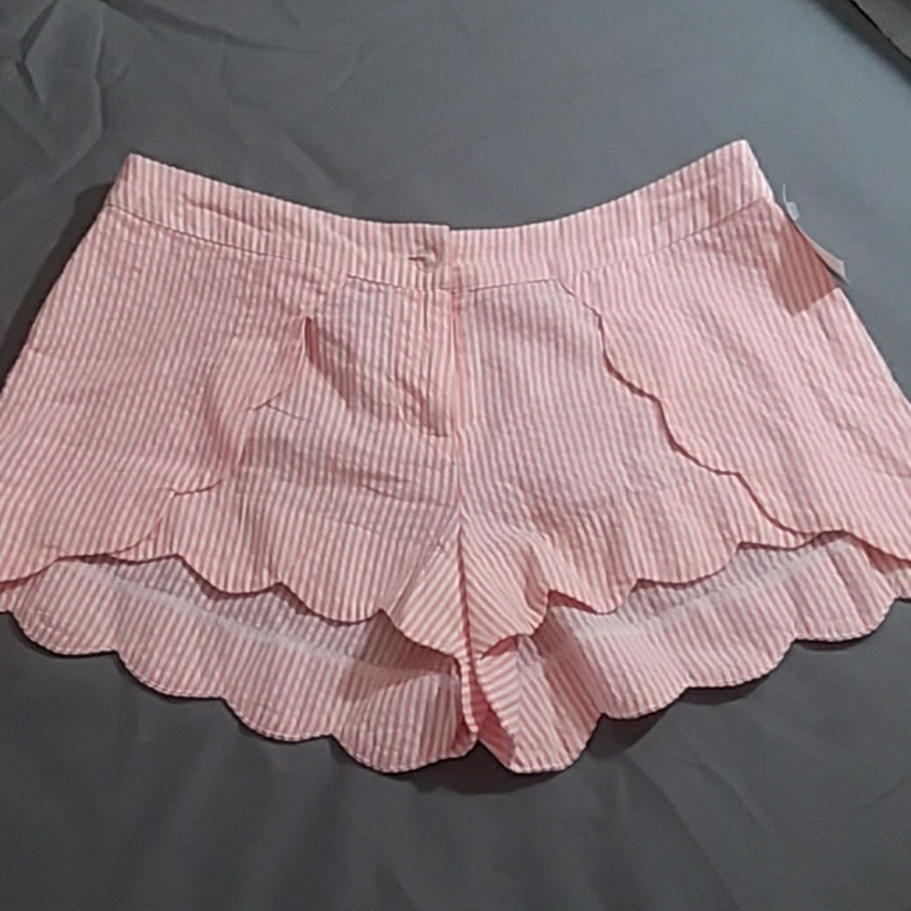Red camel booty shorty shorts
